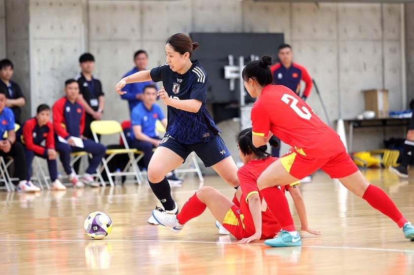 Quyết định bất ngờ của đại gia V.League, HLV Kim Sang-sik sẽ hưởng lợi đơn lợi kép? - Ảnh 2.