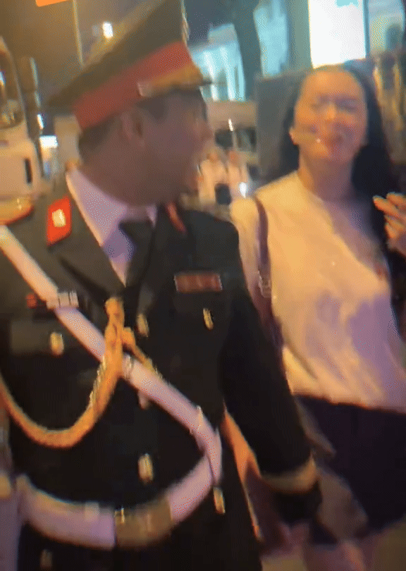 Tình yêu tuyệt đẹp của những chiến sĩ tham gia diễu binh đại lễ 30/4: "Họ yêu nhau, người rung động là tôi" - Ảnh 9.