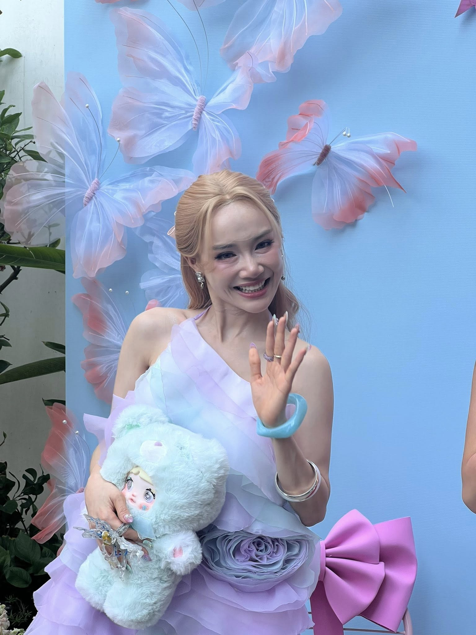 Nh&atilde; Phương lộ nhan sắc thật qua cam thường g&acirc;y sốc: Can thiệp nhẹ 1 trong 3 thủ thuật kh&ocirc;ng qu&aacute; 60 ph&uacute;t th&igrave; lại h&oacute;a g&aacute;i 18 ngay th&ocirc;i!- Ảnh 1.