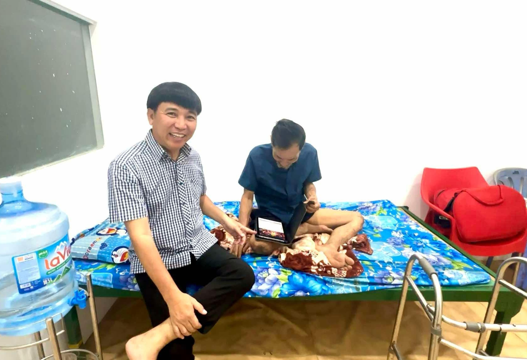 Thương Tín không đảm bảo sức khỏe - Ảnh 1.