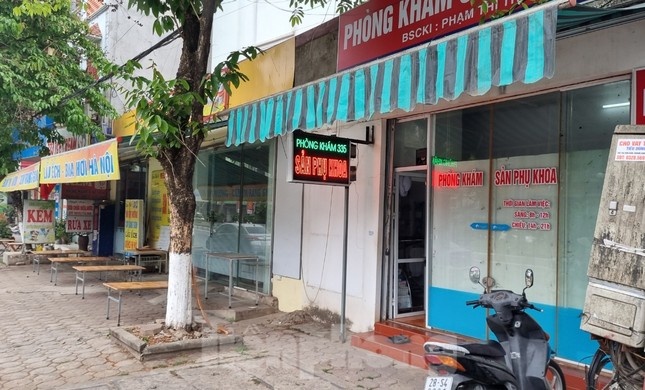 Công an điều tra 305 nhãn hiệu sữa giả tại Chi cục An toàn vệ sinh thực phẩm Hòa Bình - Ảnh 2.