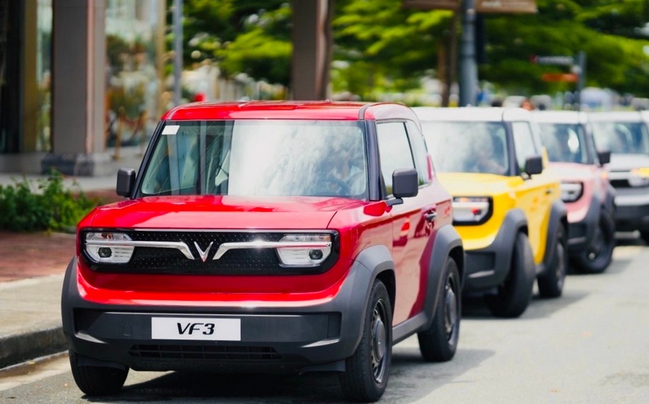 VinFast bứt phá ngoạn mục: Doanh thu 1,8 tỷ USD, gần 100.000 xe lăn bánh toàn cầu năm 2024- Ảnh 1. VinFast bứt phá ngoạn mục: Doanh thu 1,8 tỷ USD, gần 100.000 xe lăn bánh toàn cầu năm 2024- Ảnh 1.