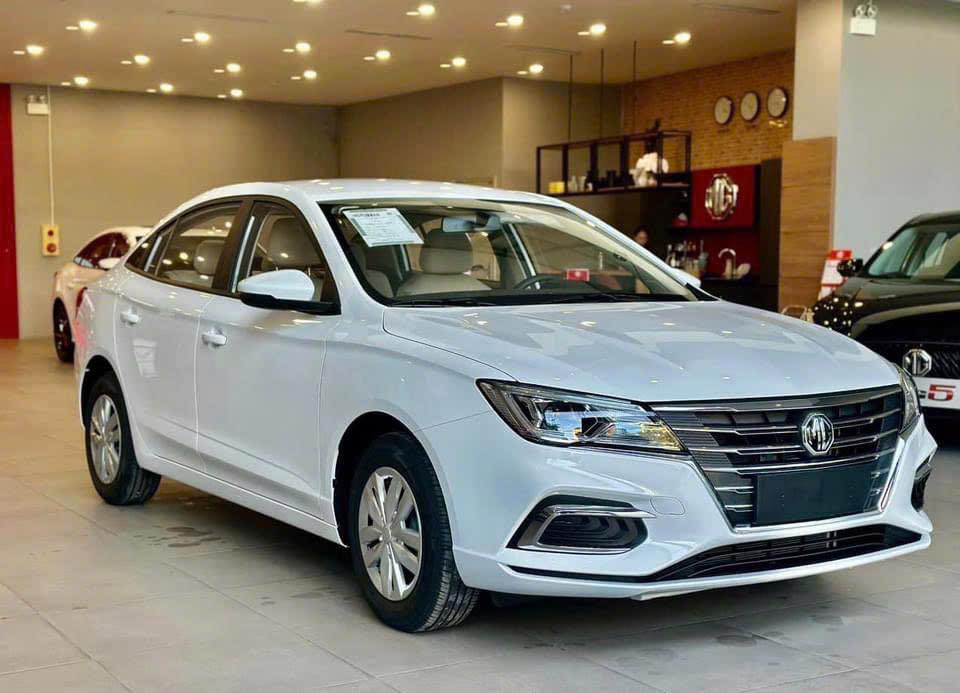 Xả kho, sedan hạng C rẻ nhất Việt Nam bất ngờ giảm đậm còn 339 triệu đồng - rẻ hơn KIA Morning, Hyundai Grand i10- Ảnh 2.