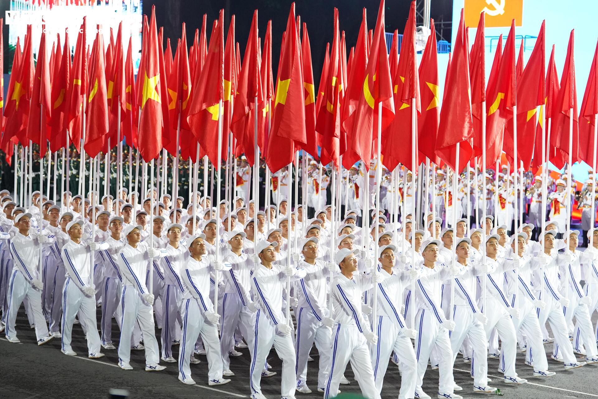 Diễu binh 30 / 4 kỷ niệm 50 năm thống nhất đất nước với 36 Khối quân đội , công an - Ảnh 5.