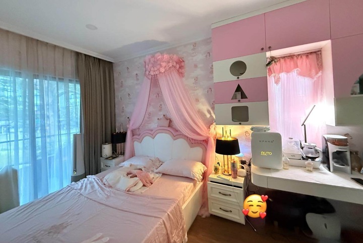 Cuộc sống l&agrave;m mẹ bỉm sữa ở tuổi 40 của Nhật Kim Anh - Ảnh 3.