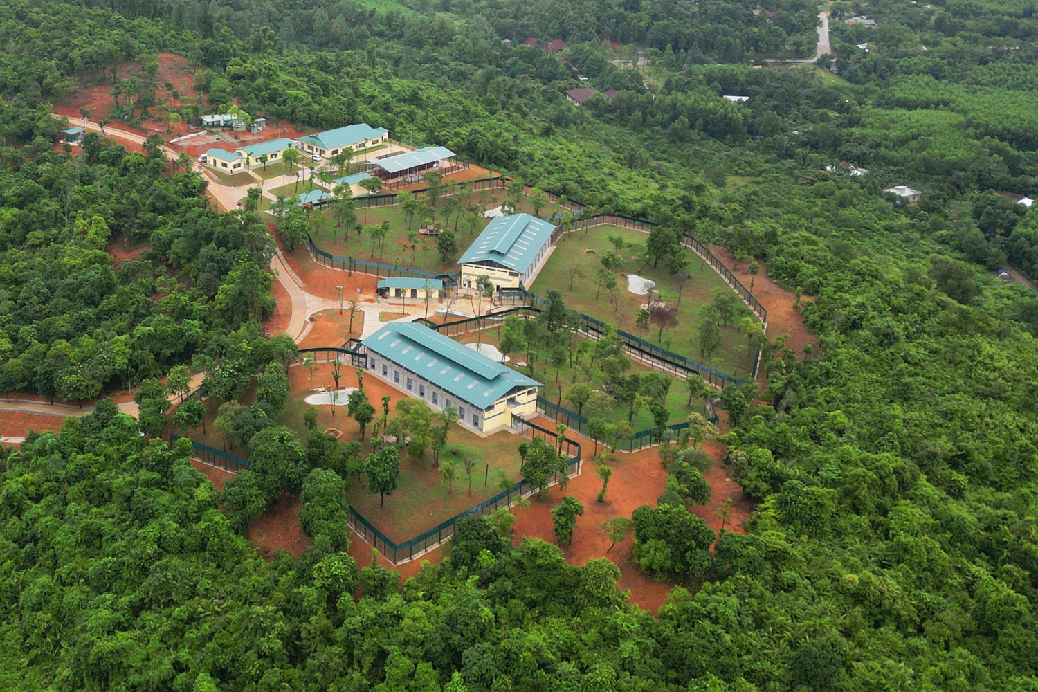 Vườn quốc gia Bạch M&atilde; siết quy định ăn uống: Hướng đến bảo tồn thi&ecirc;n nhi&ecirc;n v&agrave; trải nghiệm bền vững - Ảnh 1.