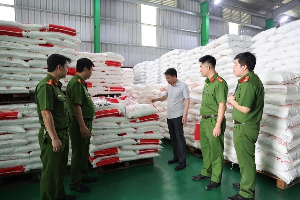 Thu hồi bột ngọt giả- Ảnh 2. Thu hồi bột ngọt giả- Ảnh 2.