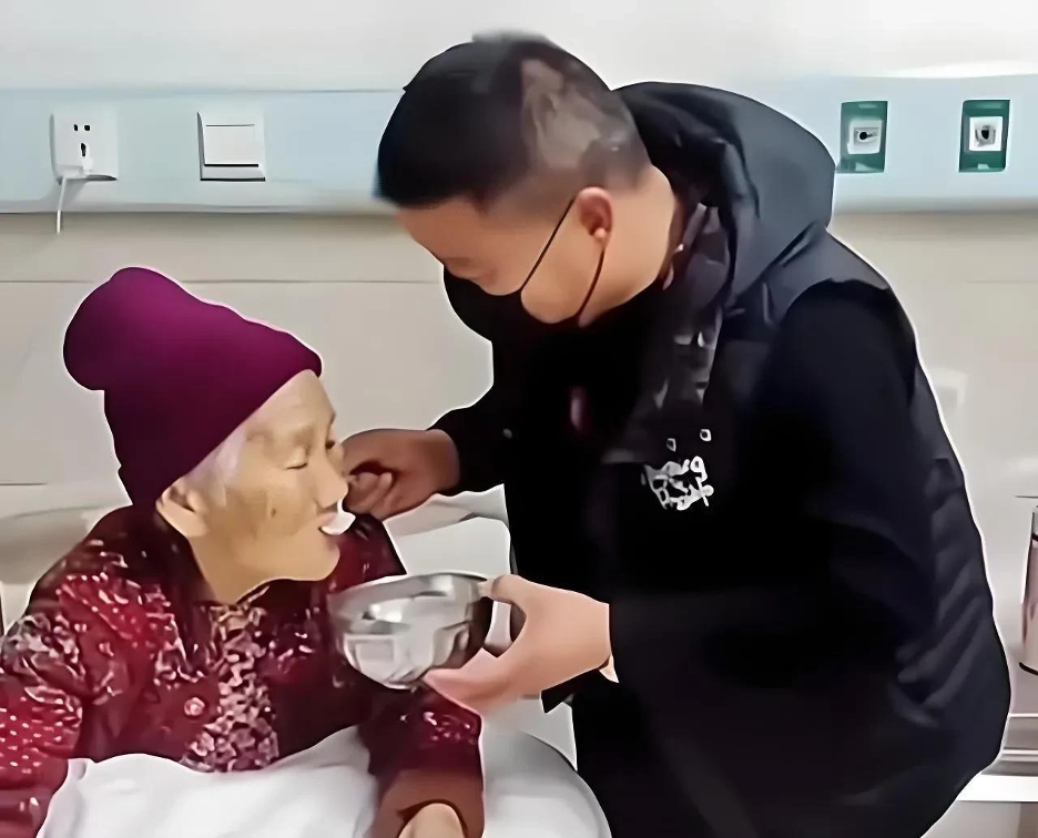 Tranh chấp thừa kế: Anh trai kiện em đòi 900 triệu đồng tài sản mẹ để lại - Ảnh 1. Tranh chấp thừa kế: Anh trai kiện em đòi 900 triệu đồng tài sản mẹ để lại - Ảnh 1.