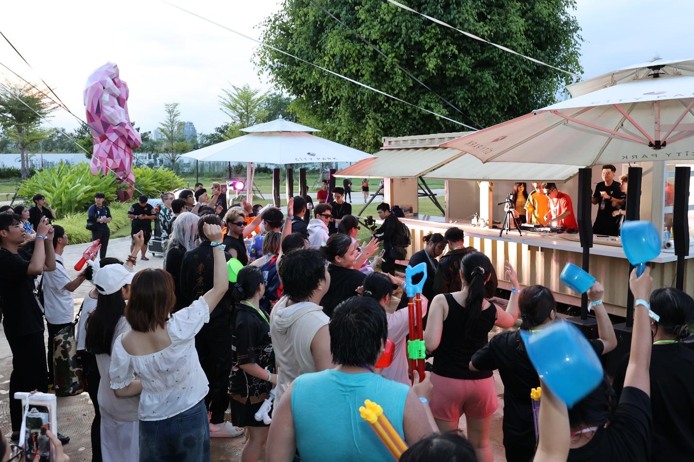 Đại hội t&eacute; nước Splash Fest 2025 trở lại ho&agrave;nh tr&aacute;ng khuấy đảo m&ugrave;a h&egrave; - Ảnh 5.