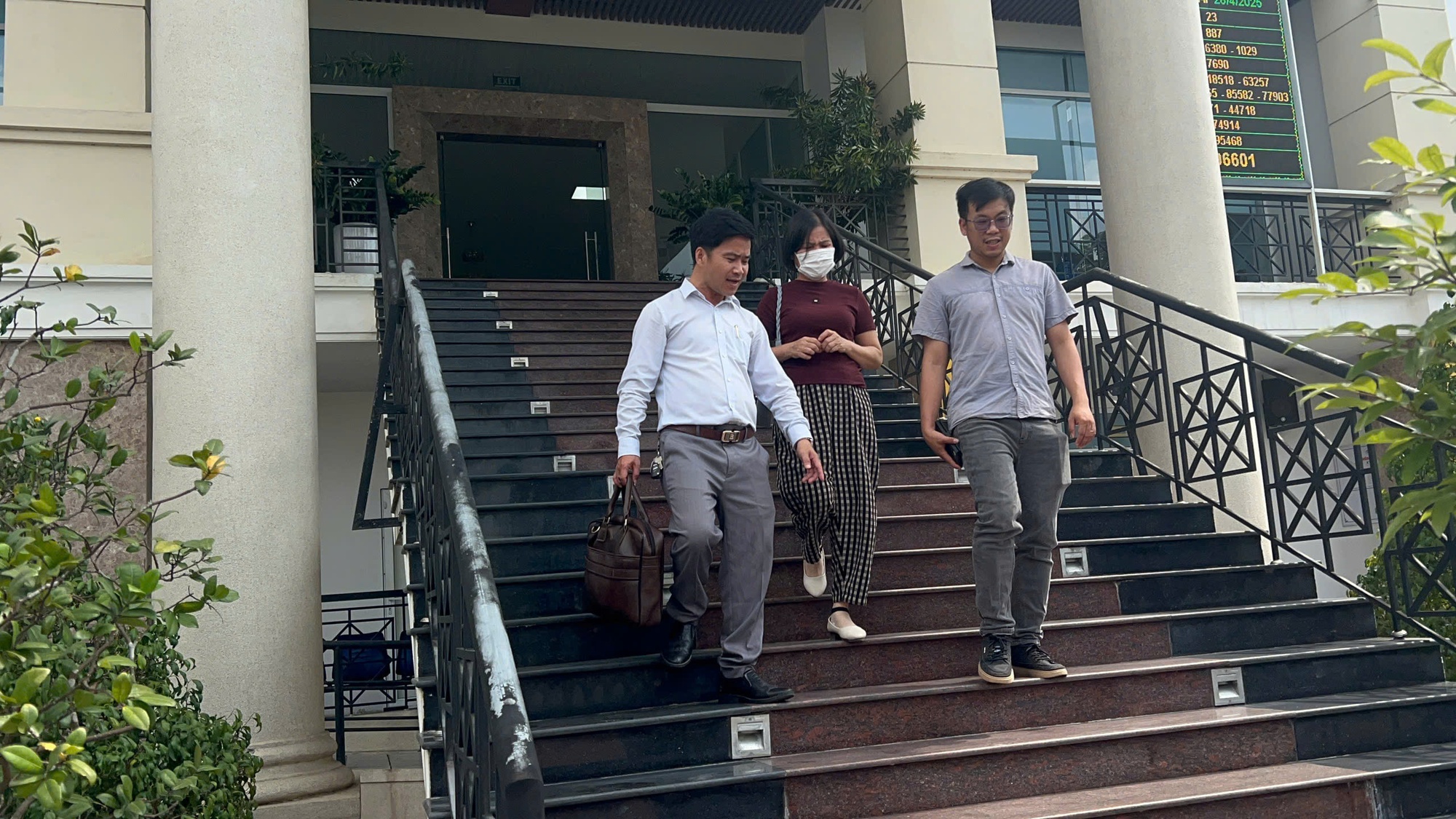 Người thắng kiện vụ đòi 2 tỉ đồng tiền trúng số nhận tin cực vui dịp lễ 30-4- Ảnh 2.