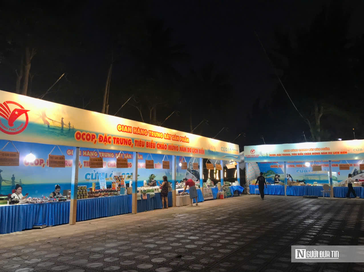 &ldquo;Thay &aacute;o mới&rdquo; cho biển Cửa L&ograve;: Đ&aacute;nh thức du lịch mua sắm bằng gian h&agrave;ng OCOP- Ảnh 1.