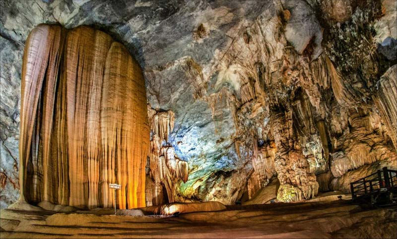 Việt Nam có 1 nơi được tạp chí Mỹ ca ngợi "đẹp nhất thế giới": Sở hữu "cung điện dưới lòng đất", cả triệu người đến check-in - Ảnh 3.