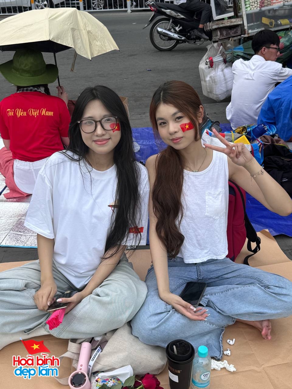 Bức ảnh gây ngỡ ngàng chụp vào 2h chiều 29/4: Đã khởi động camping!!!!- Ảnh 5. Bức ảnh gây ngỡ ngàng chụp vào 2h chiều 29/4: Đã khởi động camping!!!!- Ảnh 5.