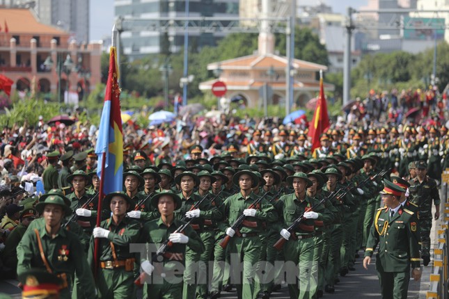 Cấm đường TPHCM ngày 30 / 4 Để phục vụ lễ kỷ niệm 50 năm giải phóng miền Nam - Ảnh 2.