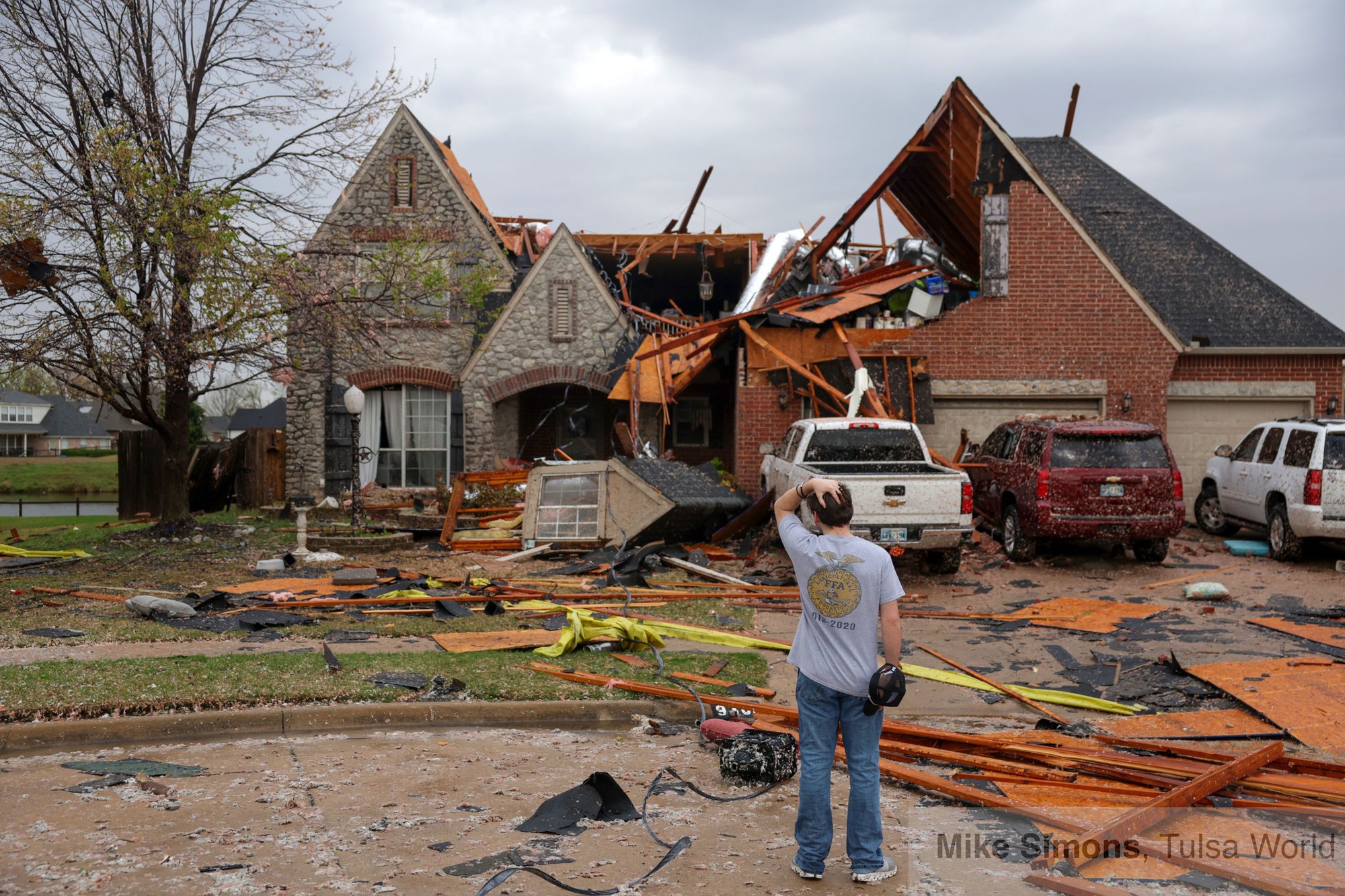37 triệu người Mỹ hứng b&atilde;o v&agrave; lốc xo&aacute;y &lsquo;trăm năm một lần&rsquo; - Ảnh 4.