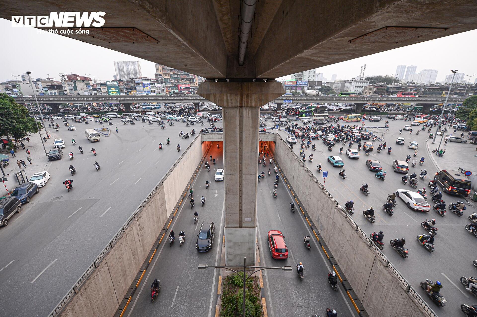 Tài xế phớt lờ Nghị định 168 , vi phạm giao thông nghiêm trọng - Ảnh 1.