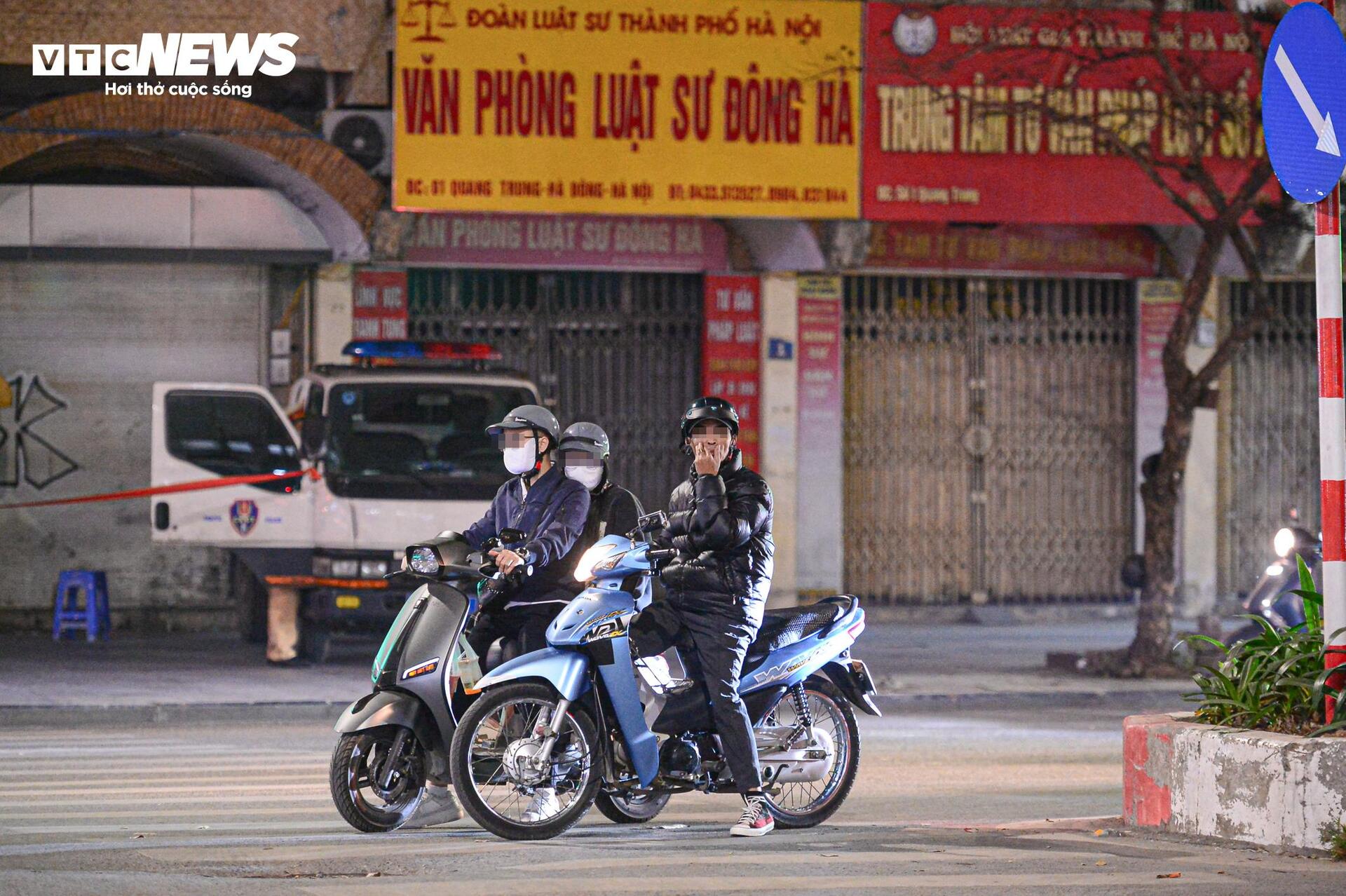 Tài xế phớt lờ Nghị định 168 , vi phạm giao thông nghiêm trọng - Ảnh 16.