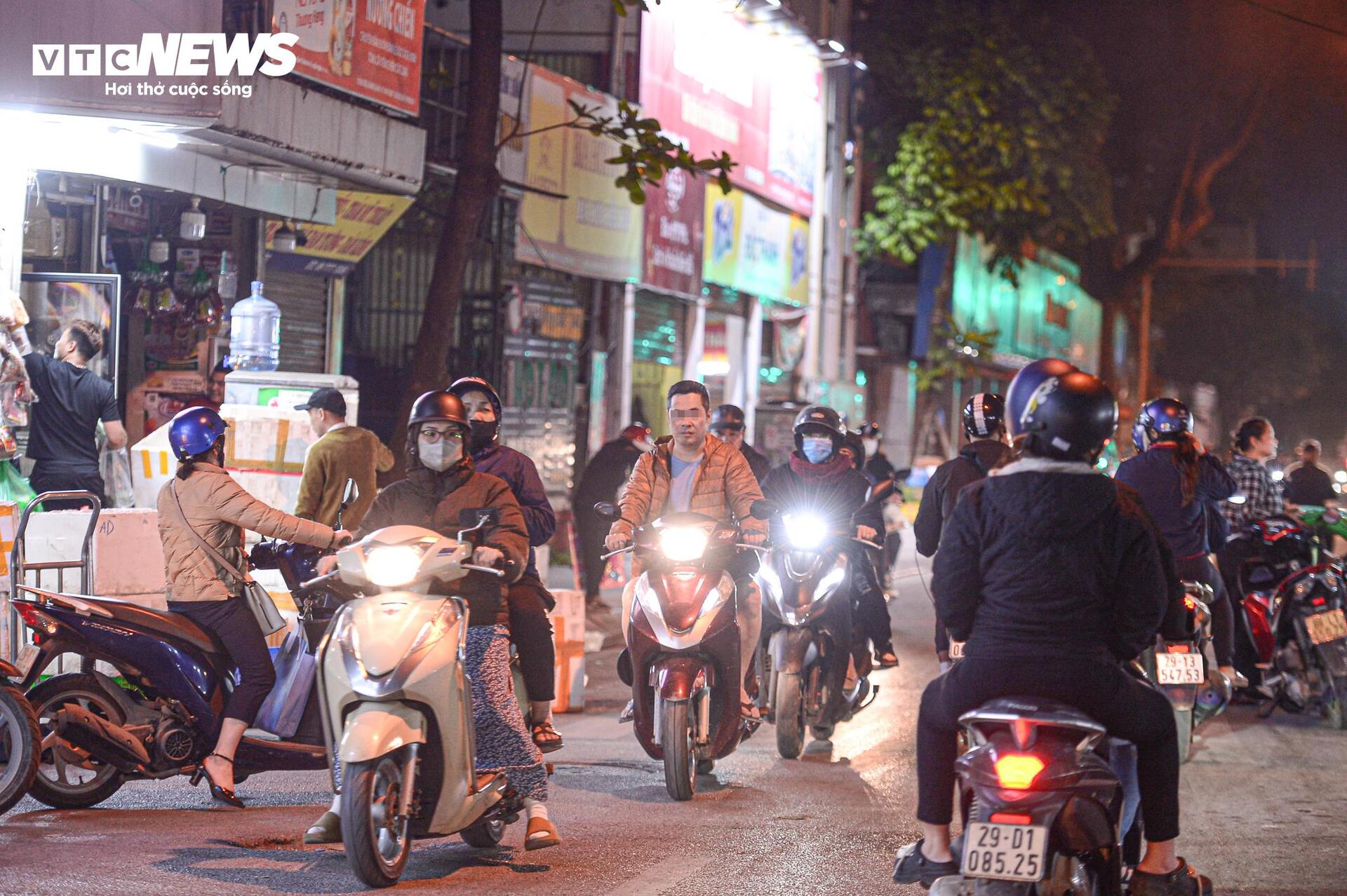 Tài xế phớt lờ Nghị định 168 , vi phạm giao thông nghiêm trọng - Ảnh 19.