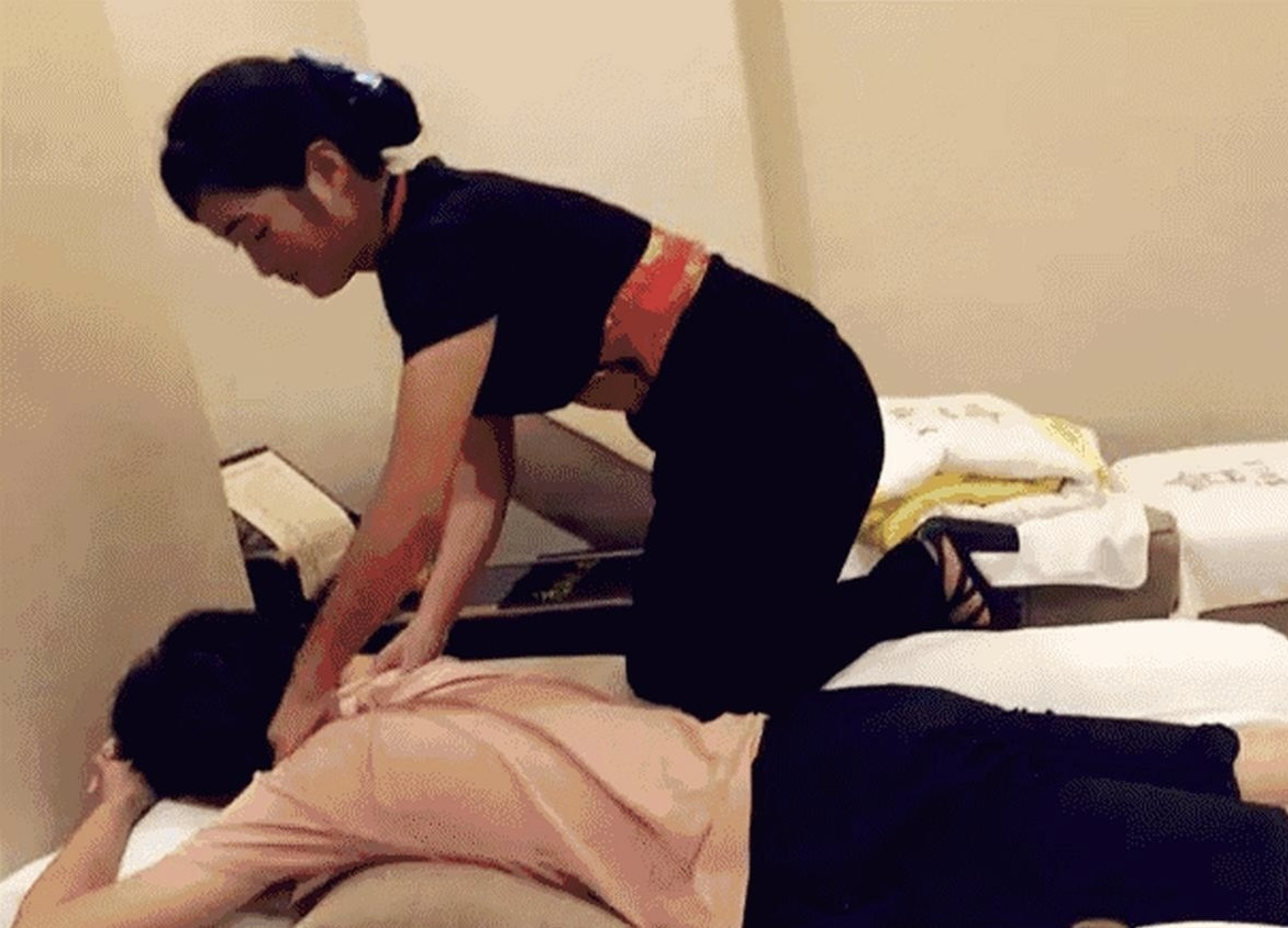 Đang massage , người đàn ông bỗng kêu đau tim đầy ám ảnh - Ảnh 2. Đang massage , người đàn ông bỗng kêu đau tim đầy ám ảnh - Ảnh 2.