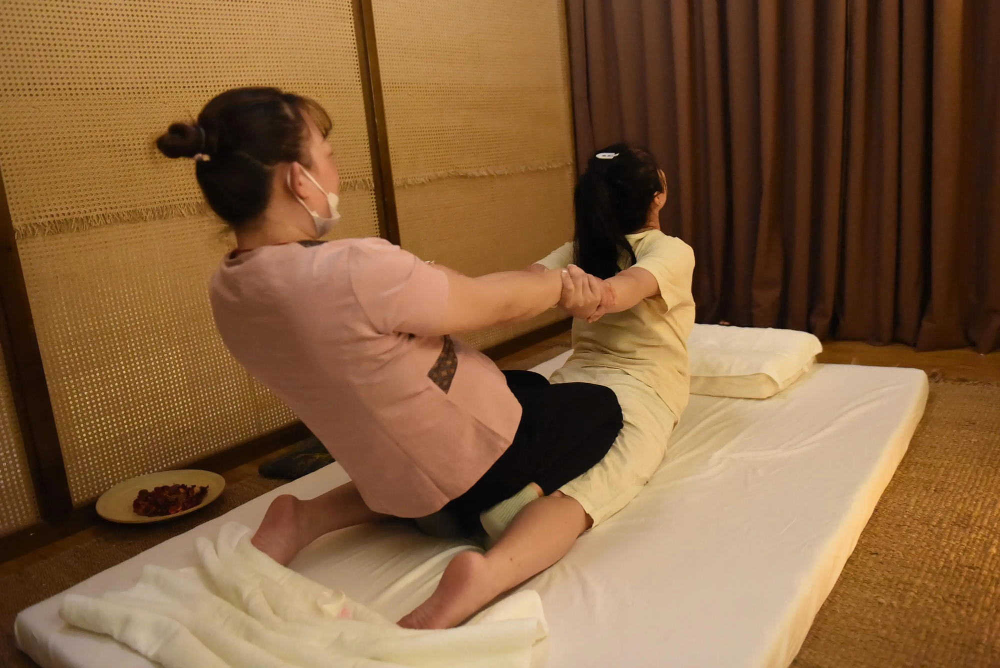 Đang massage , người đàn ông bỗng kêu đau tim đầy ám ảnh - Ảnh 3. Đang massage , người đàn ông bỗng kêu đau tim đầy ám ảnh - Ảnh 3.