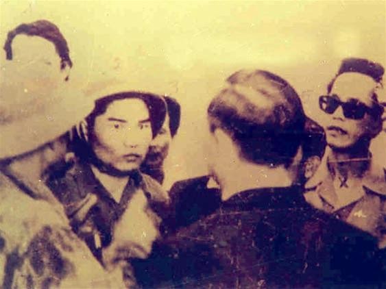 Những