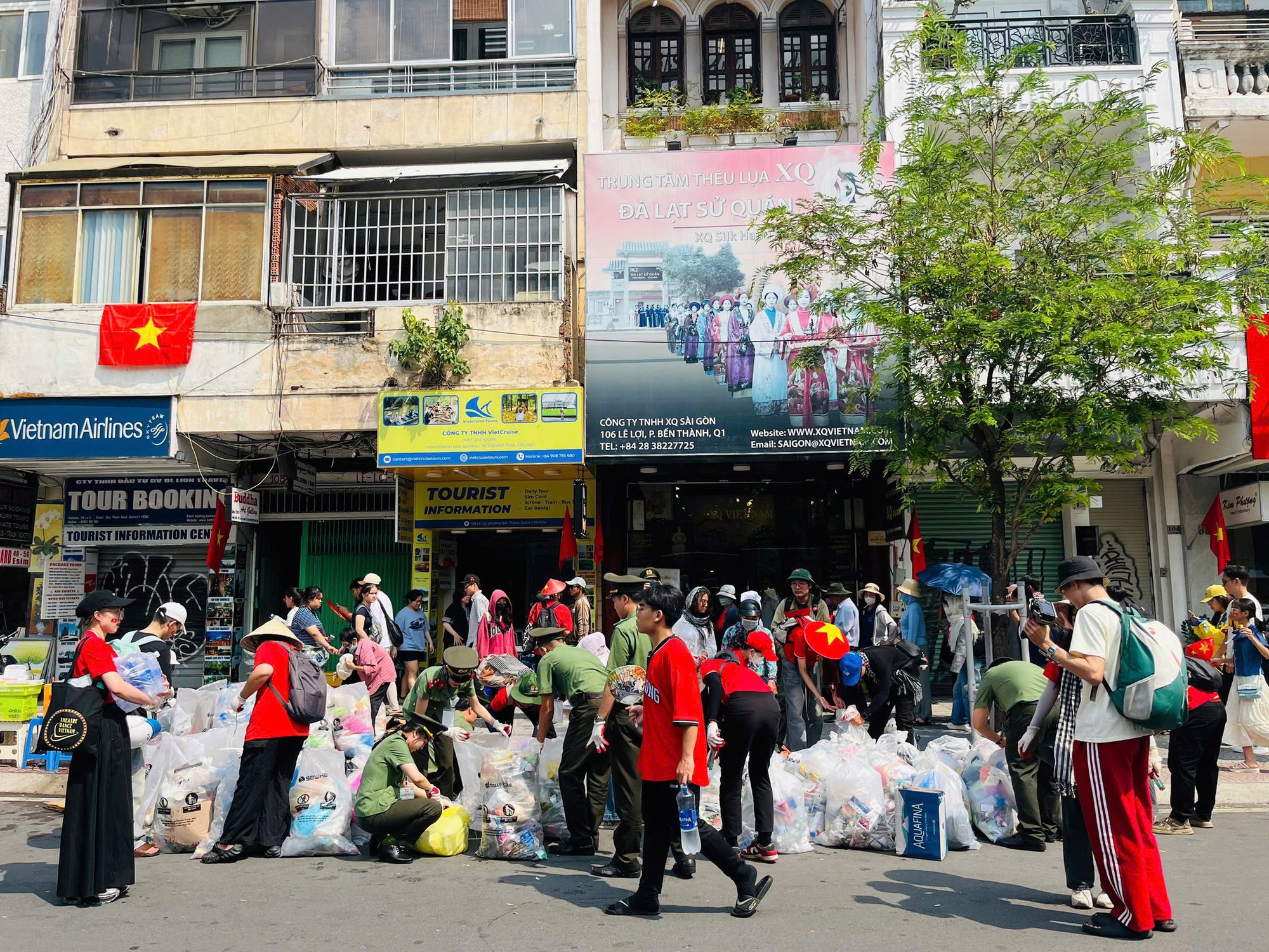 Màn tổng kết cực oách hậu "concert quốc gia": Flex mạnh nào, nếu bạn cũng góp 1 tay - Ảnh 8. Màn tổng kết cực oách hậu "concert quốc gia": Flex mạnh nào, nếu bạn cũng góp 1 tay - Ảnh 8.