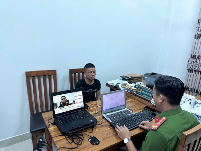 Nam thanh ni&ecirc;n ở Quảng Nam cướp giật 22 tờ v&eacute; số- Ảnh 1.