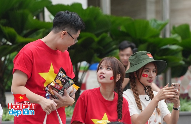 Toàn cảnh lễ diễu binh, diễu hành ngày 30/4 tại TP.HCM: Từng khoảnh khắc đều đáng nhớ!- Ảnh 65.