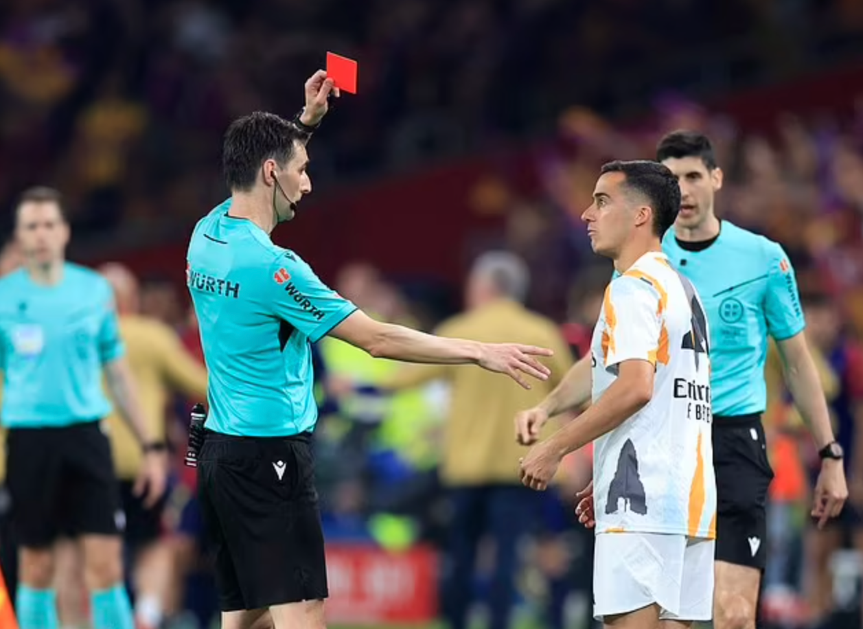 LĐBĐ Tây Ban Nha cấm thi đấu 6 trận với Antonio Rudiger, xóa thẻ đỏ Jude Beliingham - Ảnh 4.