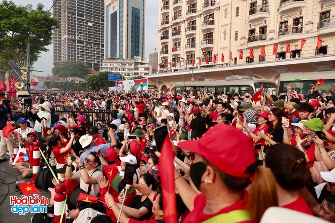 Ảnh, clip: 21 loạt đại b&aacute;c rền vang mừng 50 năm Giải ph&oacute;ng miền Nam, thống nhất đất nước- Ảnh 5.