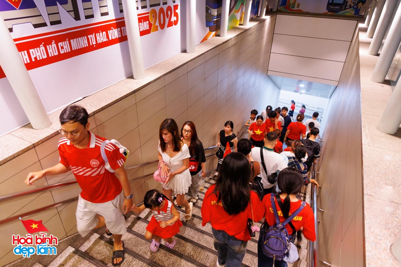 Ngay lúc này: 30 điểm bắn pháo hoa đồng loạt bừng sáng bầu trời TP.HCM đêm 30/4- Ảnh 14.