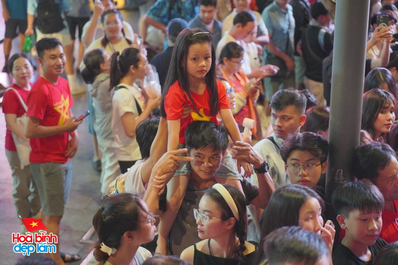 Ngay lúc này: 30 điểm bắn pháo hoa đồng loạt bừng sáng bầu trời TP.HCM đêm 30/4- Ảnh 19.