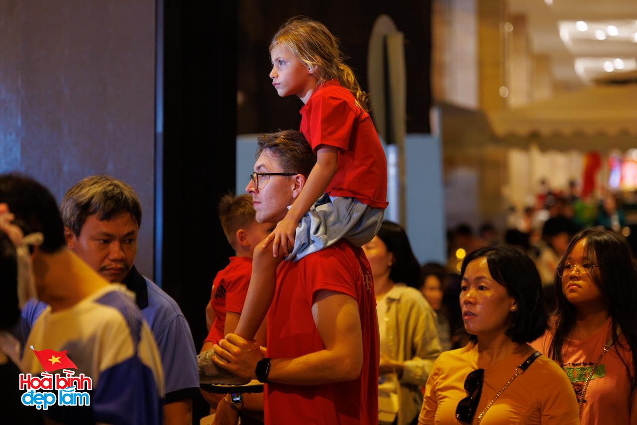 Ngay lúc này: 30 điểm bắn pháo hoa đồng loạt bừng sáng bầu trời TP.HCM đêm 30/4- Ảnh 13.