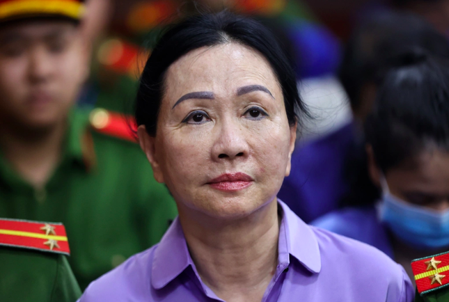 Đề xuất bỏ tử hình Tham ô tài sản và Nhận hối lộ có phù hợp - Ảnh 1.