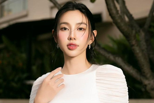 Hoa hậu Thùy Tiên bị tạm hoãn xuất cảnh vì liên quan điều tra - Ảnh 1.