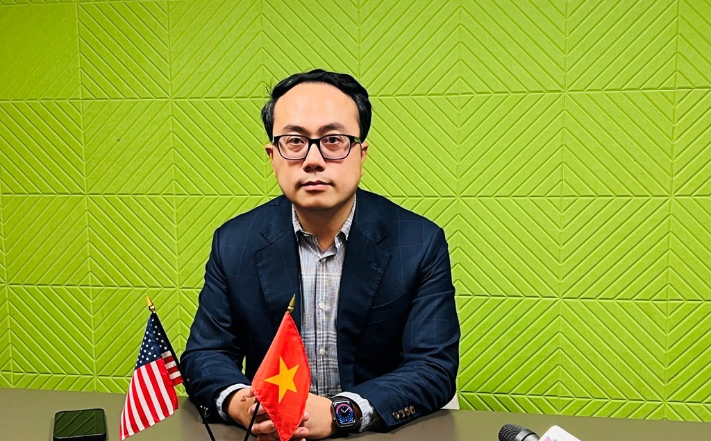 Tham tán Việt Nam tại Mỹ: Nhiều mặt hàng không chịu thuế đối ứng, doanh nghiệp Mỹ vẫn cam kết duy trì hoạt động tại Việt Nam- Ảnh 1. Tham tán Việt Nam tại Mỹ: Nhiều mặt hàng không chịu thuế đối ứng, doanh nghiệp Mỹ vẫn cam kết duy trì hoạt động tại Việt Nam- Ảnh 1.