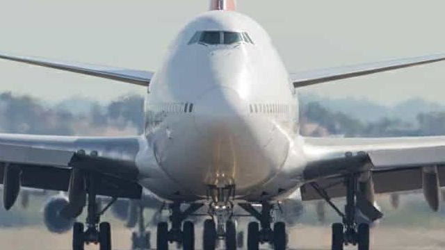 Điểm n&oacute;ng xung đột ng&agrave;y 5-4: Mỹ d&ugrave;ng c&aacute;ch "lạ" chuyển h&agrave;ng viện trợ cho Ukraine- Ảnh 1.