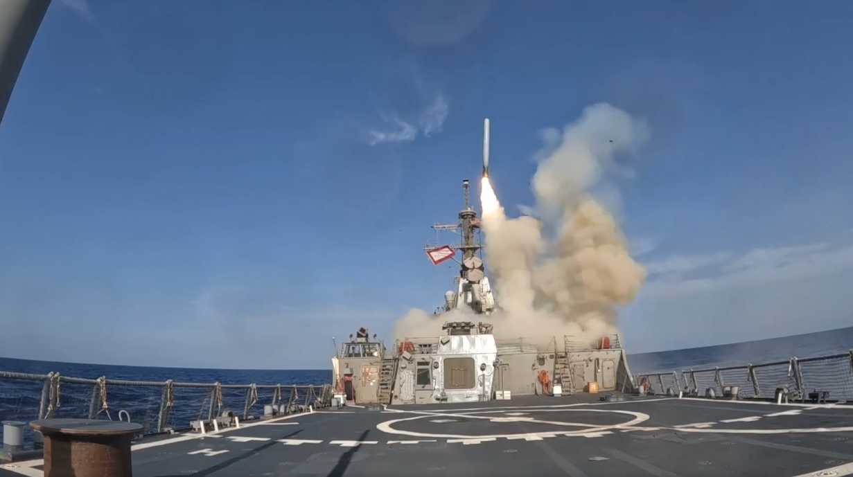 Điểm n&oacute;ng xung đột ng&agrave;y 6-4: Mỹ đổ tiền "khủng" để loại trừ Houthi - Ảnh 1.