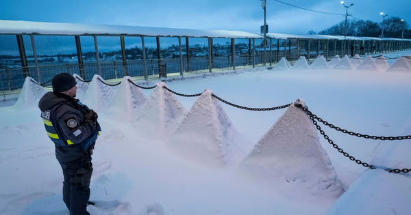 Boongke của nh&agrave; t&agrave;i phiệt bị ph&aacute; hủy ở Andreevka - Ảnh 2.