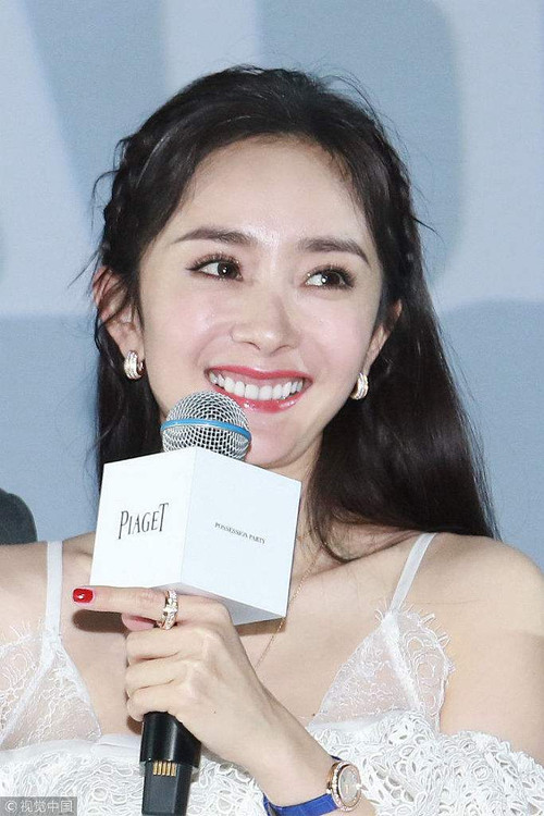 5 mỹ nh&acirc;n Cbiz l&agrave; &ldquo;khắc tinh&rdquo; với nụ cười: Lưu Diệc Phi chưa bằng tr&ugrave;m cuối- Ảnh 10.