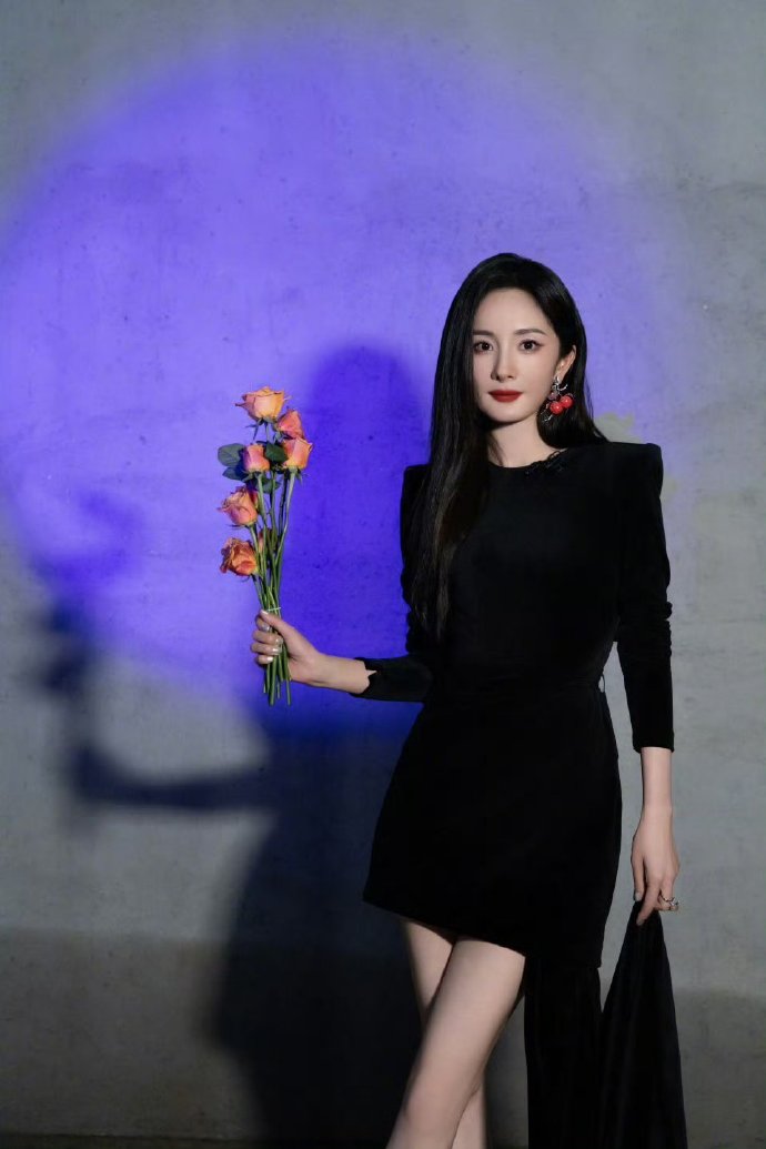 5 mỹ nh&acirc;n Cbiz l&agrave; &ldquo;khắc tinh&rdquo; với nụ cười: Lưu Diệc Phi chưa bằng tr&ugrave;m cuối- Ảnh 15.