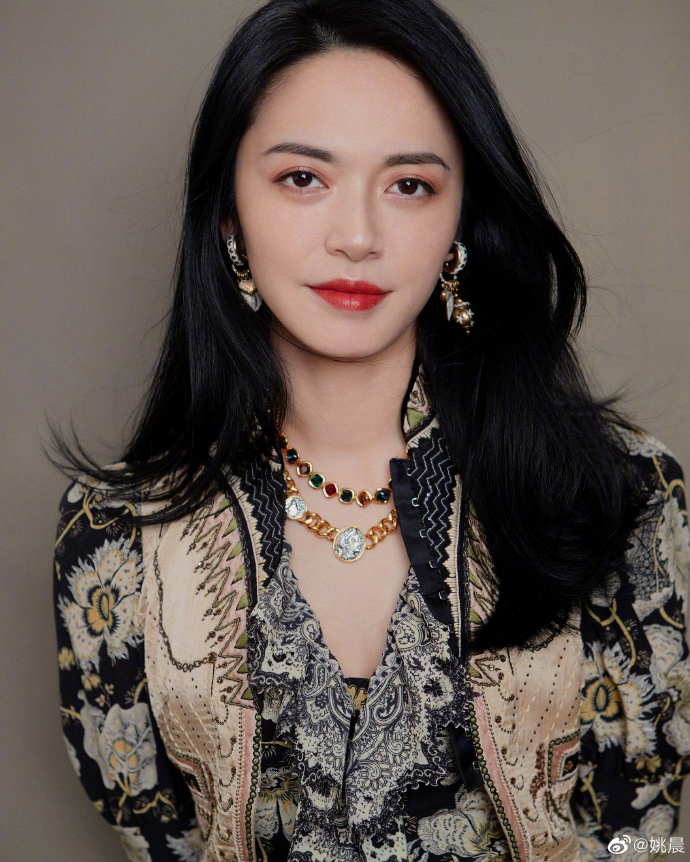 5 mỹ nh&acirc;n Cbiz l&agrave; &ldquo;khắc tinh&rdquo; với nụ cười: Lưu Diệc Phi chưa bằng tr&ugrave;m cuối- Ảnh 38.