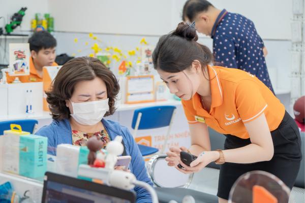 FASTCARE: Dịch vụ sửa chữa điện thoại laptop v&agrave; iPad h&agrave;ng đầu tại B&igrave;nh Dương - Ảnh 3.