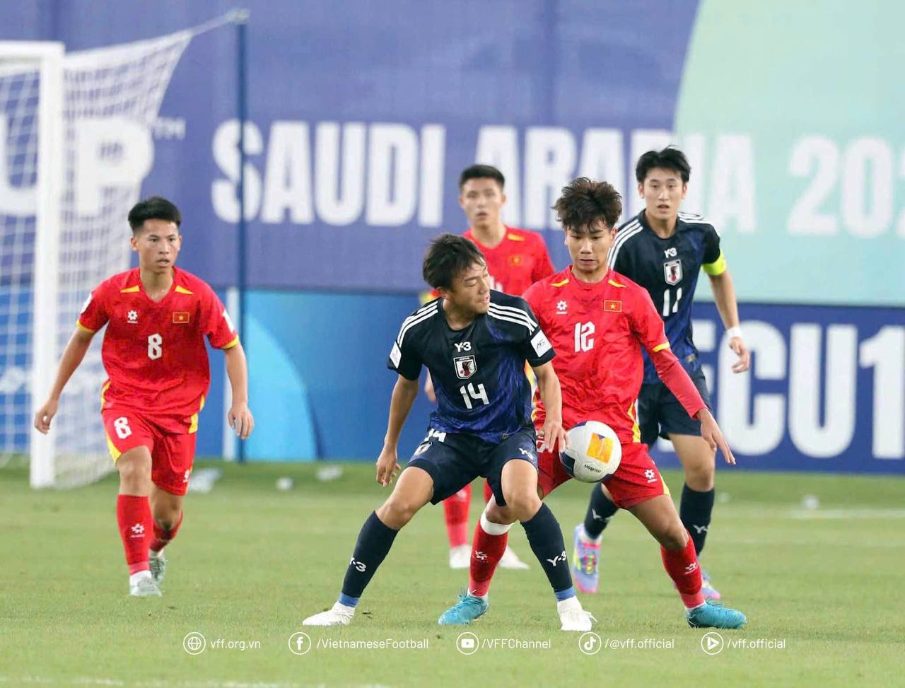 Tuyển Australia thua sốc, tuyển U17 Việt Nam nắm quyền tự quyết với tấm vé World Cup - Ảnh 2.