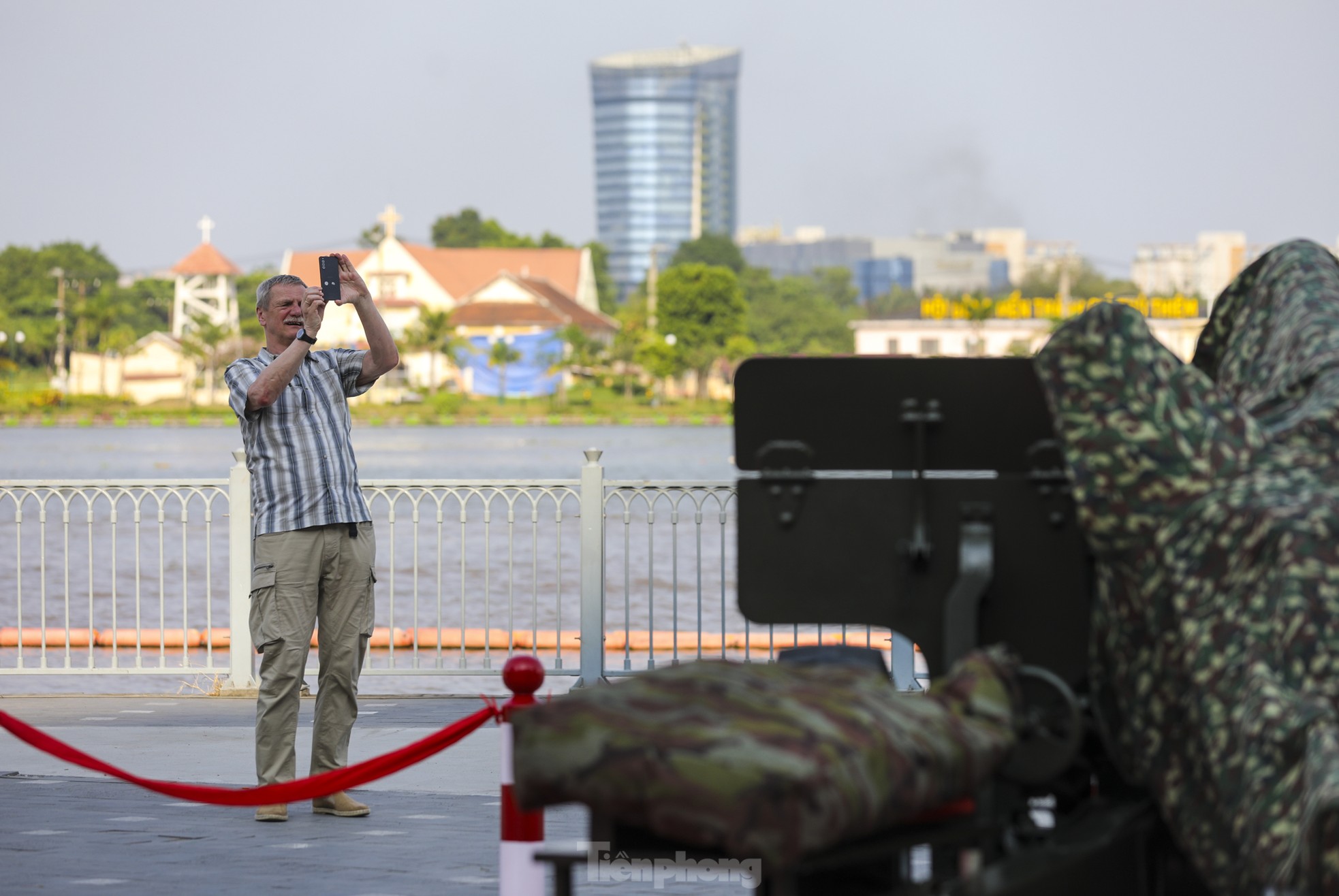 Dàn đại bác bến Bạch Đằng sẵn sàng cho Lễ kỷ niệm 30 / 4 - Ảnh 8.