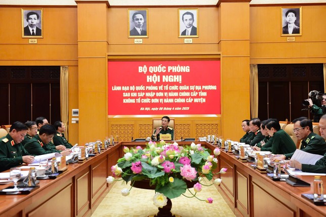 Nghi&ecirc;n cứu sắp xếp Bộ Chỉ huy qu&acirc;n sự v&agrave; Bộ đội Bi&ecirc;n ph&ograve;ng tỉnh theo địa phương được s&aacute;p nhập - Ảnh 2.