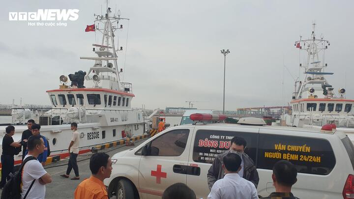 Ngư dân thoát nạn trong tai nạn tàu cá Thanh Hóa bị tàu nước ngòai đâm chìm - Ảnh 3.