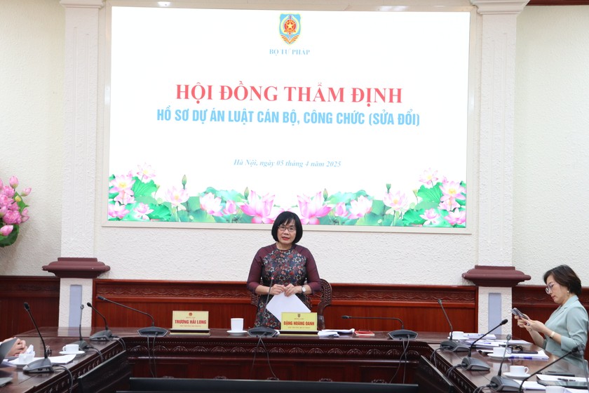 Đề xuất bỏ ngạch công chức cần được xem xét thận trọng- Ảnh 3.