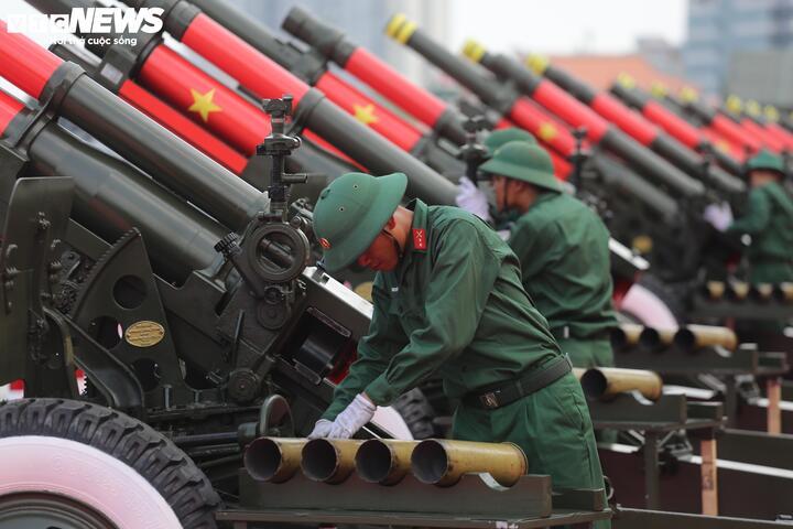 15 Khẩu pháo bắn mừng lễ 30 / 4: Âm vang tự hào tại Công viên Bạch Đằng - Ảnh 1.