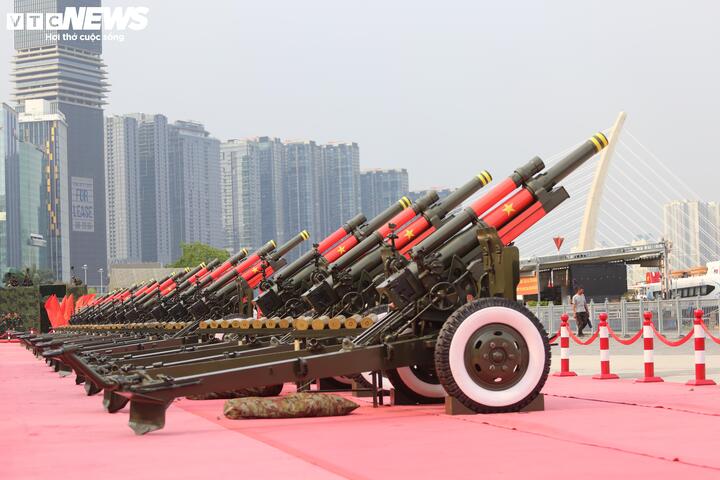 15 Khẩu pháo bắn mừng lễ 30 / 4: Âm vang tự hào tại Công viên Bạch Đằng - Ảnh 2.
